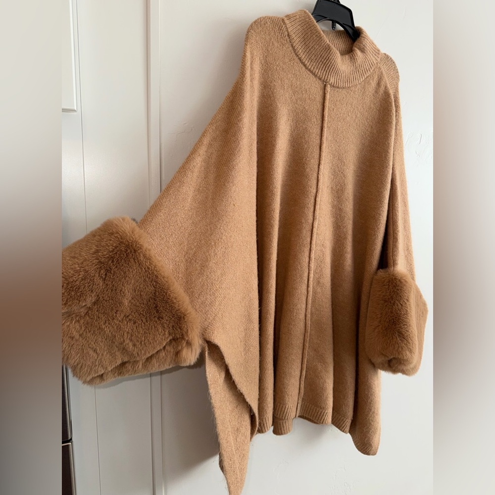 Saks Fifth Avenue Camel Faux Fur Cuff Poncho Sweater XL Cozy Cape Winter Chic - Picture 3 of 6